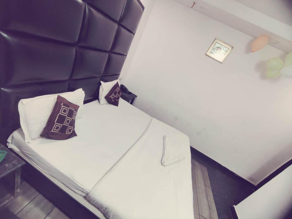 Hotel Saya Deluxe Near New Delhi Railway Station ' エクステリア 写真